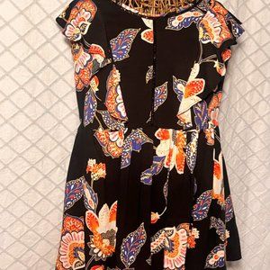 Lauren Conrad S Floral print black shirt